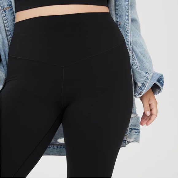 OFFLINE By Aerie Real Me High Waisted Legging - Picture 2 of 8